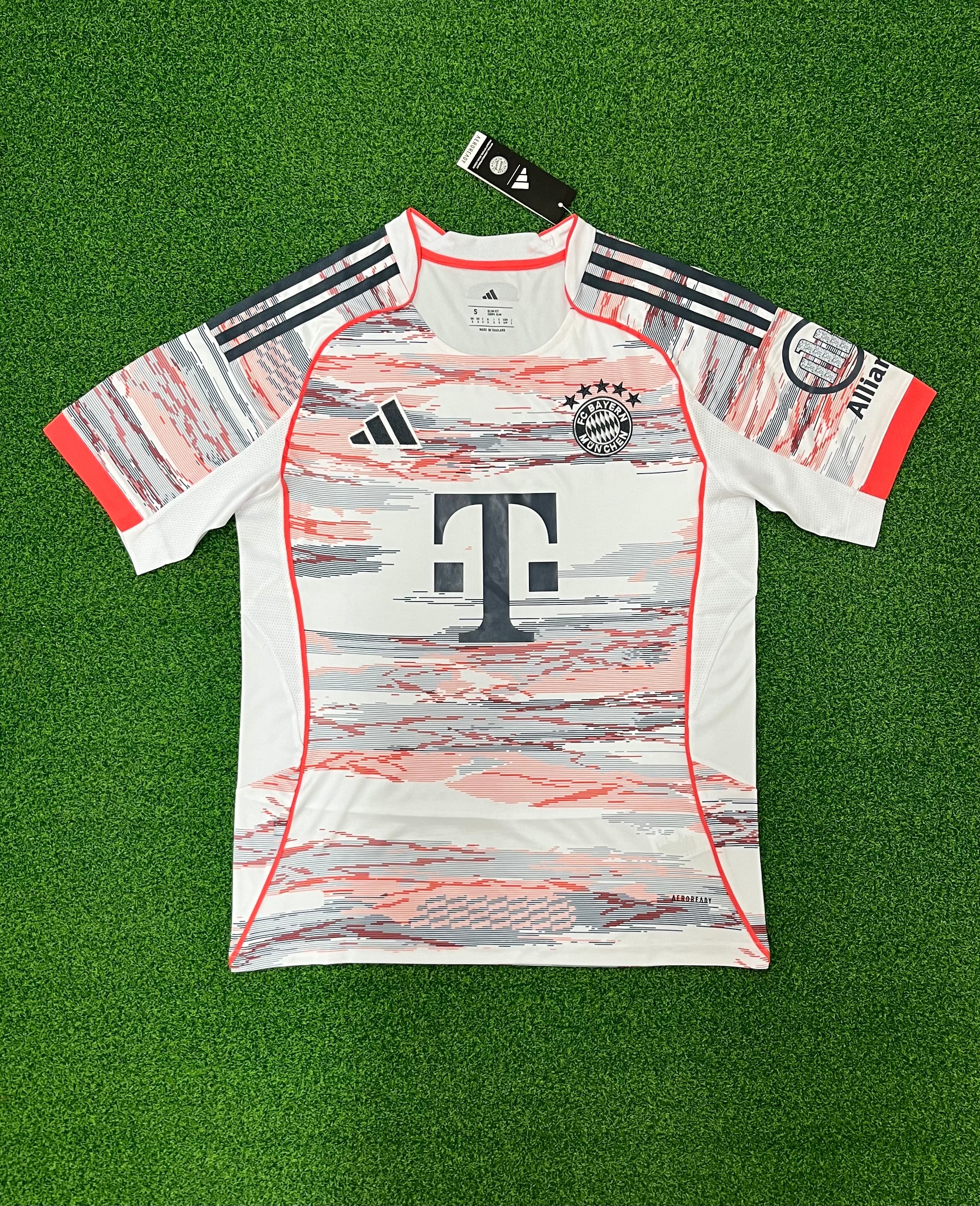 FC Bayern Away
